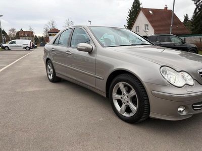 Gebraucht Mercedes C280 231 PS (169 kW) 2005 Gold Limousine