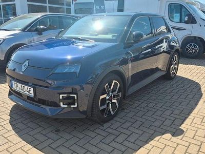 Second-hand Renault R5 Komfort 110 kW (150 CP) 2024 Albastru Hatchback