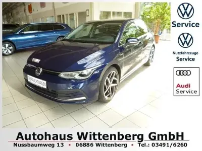 Gebraucht VW Golf VIII Style 150 PS (110 kW) 2020 Blau Limousine