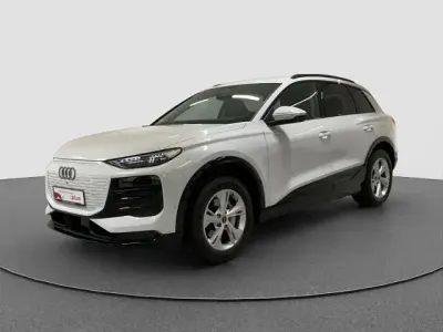 Gebraucht Audi Q6 e-tron Comfort 284 kW (387 PS) 2025 Weiss SUV