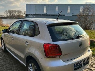 Second-hand VW Polo 90 CP (66 kW) 2010 Argintiu Hatchback