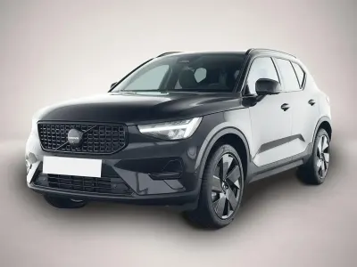 Gebraucht Volvo XC40 Plus 163 PS (119 kW) 2025 Manufacturer SUV
