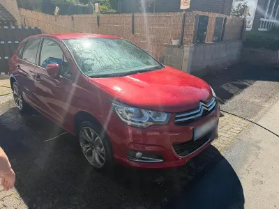 Gebraucht Citroën C4 131 PS (96 kW) 2016 Rot Limousine