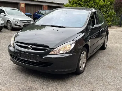 Gebraucht Peugeot 307 Tendance 140 PS (102 kW) 2006 Schwarz Limousine