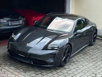 Porsche Taycan Turbo