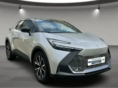 Neu Toyota C-HR 223 PS (164 kW) 2026 Silber SUV