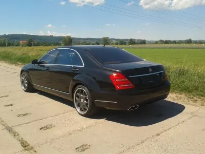 Gebraucht Mercedes S500 387 PS (284 kW) 2006 Schwarz Limousine