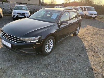 Gebraucht VW Passat 150 PS (110 kW) 2022 Schwarz Kombi