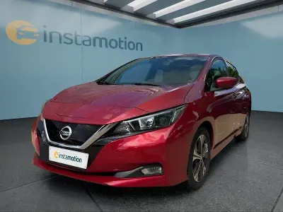 Gebraucht Nissan Leaf N-Connecta 110 kW (150 PS) 2020 Rot Kleinwagen