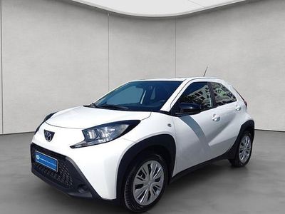 Neu Toyota Aygo X Play 72 PS (52 kW) 2025 Weiß SUV