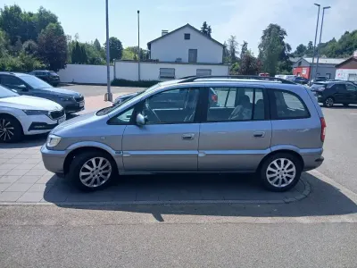 Gebraucht Opel Zafira Elegance 125 PS (91 kW) 2004 Grau Van / Kleinbus