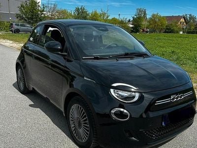 Second-hand Fiat 500e 69 kW (95 CP) 2022 Negru Hatchback
