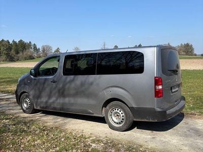 Gebraucht Peugeot Expert 144 PS (105 kW) 2021 Grau Van