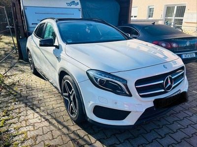 Second-hand Mercedes GLA220 AMG 170 CP (125 kW) 2014 Alb SUV