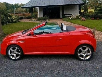 Gebraucht Opel Tigra Cosmo 125 PS (91 kW) 2005 Rot Cabrio