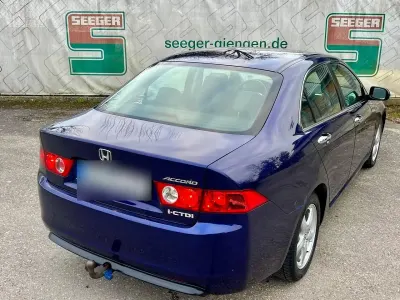 Gebraucht Honda Accord 140 PS (102 kW) 2004 Blau Limousine