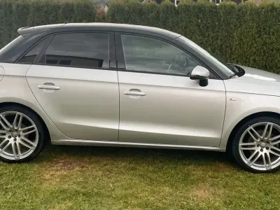 Gebraucht Audi A1 Sportback S-Line 122 PS (89 kW) 2012 Silber Kleinwagen