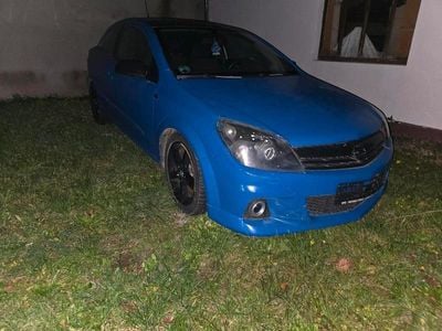 Opel Astra GTC