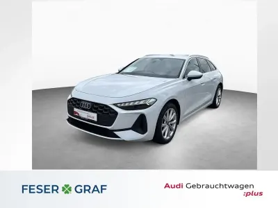 Gebraucht Audi A5 Sport 204 PS (150 kW) 2025 Gletscherweiß Kombi