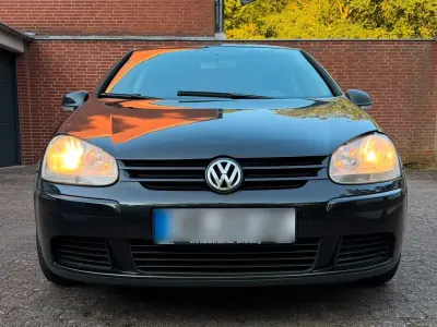 Gebraucht VW Golf V 90 PS (66 kW) 2005 Schwarz Kleinwagen
