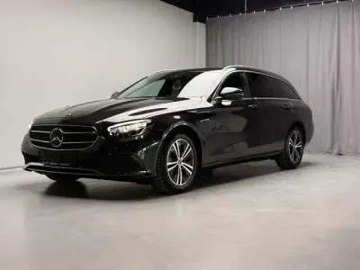 Gebraucht Mercedes E220 Avantgarde 194 PS (142 kW) 2021 Grafitgrau  metalliclack Kombi