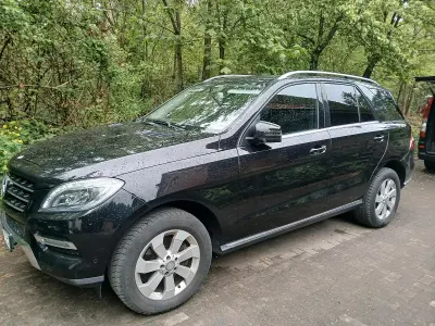 Gebraucht Mercedes ML350 258 PS (189 kW) 2013 Schwarz SUV
