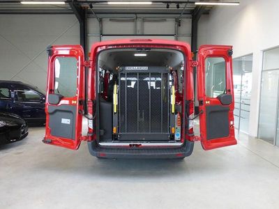 Usata Ford Transit 101 CV (74 kW) 2015 Rosso Monovolume
