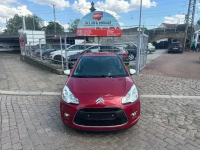 Gebraucht Citroën C3 60 PS (44 kW) 2012 Rot Limousine