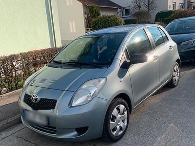 Gebraucht Toyota Yaris 69 PS (50 kW) 2007 Grün Kleinwagen