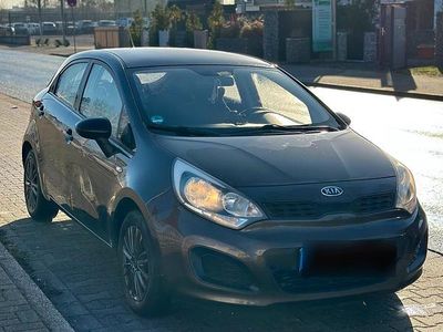 Gebraucht Kia Rio 75 PS (55 kW) 2012 Braun Limousine