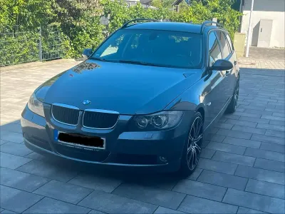 Gebraucht BMW 320 177 PS (130 kW) 2008 Grau Kombi