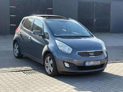 Usata Kia Venga 120 CV (88 kW) 2011 Grigio Utilitaria