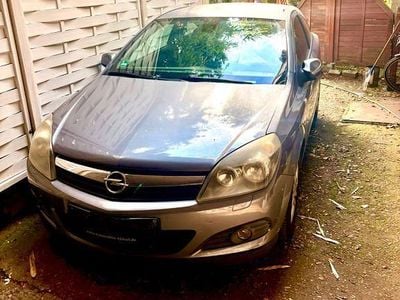 Opel Astra GTC