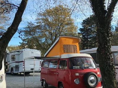 Rot Gebraucht 1977 VW T2 Van | 40.500 €
