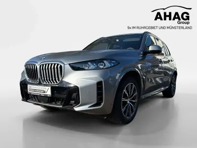 Gebraucht BMW X5 M Sport 352 PS (258 kW) 2025 Grau SUV