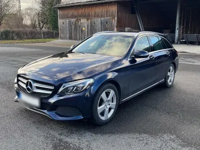 Gebraucht Mercedes C250 211 PS (155 kW) 2016 Blau Kombi