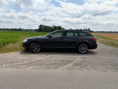 Gebraucht Audi A4 Ambiente 150 PS (110 kW) 2018 Schwarz Kombi