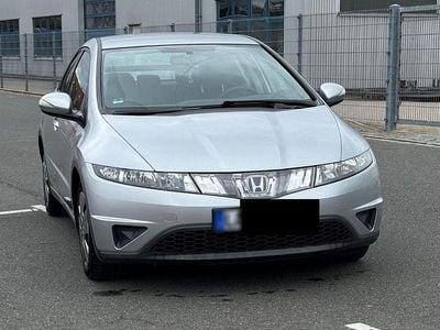 Begagnad Honda Civic LS 83 HK (61 kW) 2008 Silver Sedan
