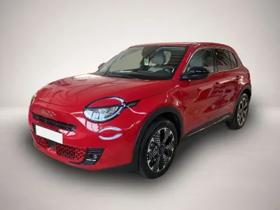 Gebraucht Fiat 600 La Prima 101 PS (74 kW) 2025 Rot SUV