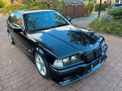 BMW 323 Compact