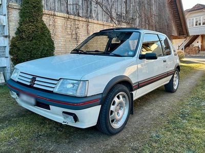 Weiß Gebraucht 1991 Peugeot 205 GTi Kleinwagen | 26.900 €