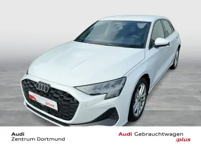 Używany Audi A3 Ambiente 116 KM (85 kW) 2025 Biały Sedan/Limuzyna