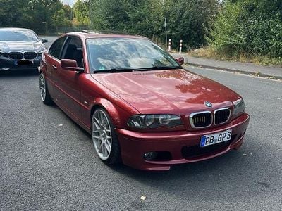 BMW 323