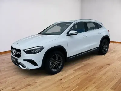Gebraucht Mercedes GLA180 Progressive 116 PS (85 kW) 2025 Weiss SUV