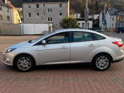 Gebraucht Ford Focus 125 PS (91 kW) 2012 Grau Limousine