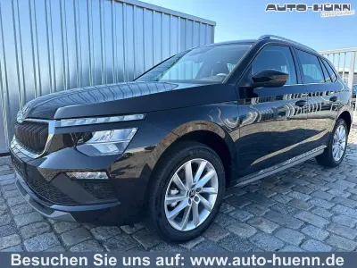 Neu Skoda Kamiq Premium Edition 150 PS (110 kW) 2025 Black magic perleffect SUV