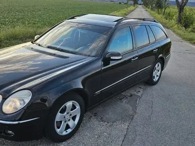 Gebraucht Mercedes E220 Elegance 150 PS (110 kW) 2006 Schwarz Limousine