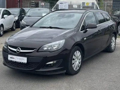 Gebraucht Opel Astra Style 140 PS (102 kW) 2015 Braun Kombi