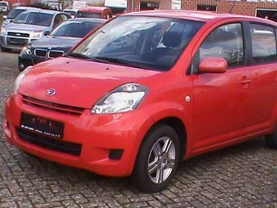 Gebraucht Daihatsu Sirion 87 PS (63 kW) 2008 Rot Kleinwagen
