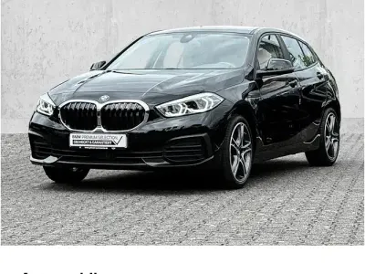 Gebraucht BMW 118 Advantage 136 PS (100 kW) 2023 Schwarz Kleinwagen
